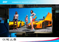 Alto pannello dello schermo principale di definizione colore pieno dell'interno, video tabellone principale per la TV