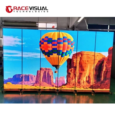 P2.5 640x1920mm Display di poster a LED per interni Ultra-alta definizione Grande angolo di visione per presentazioni commerciali