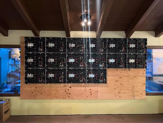 2Display a LED fisso di.5 mm per uso interno - frequenza di aggiornamento di 7680 HZ, montato a parete - Perfetto per chiese, negozi, luoghi di culto e locali ristorabili